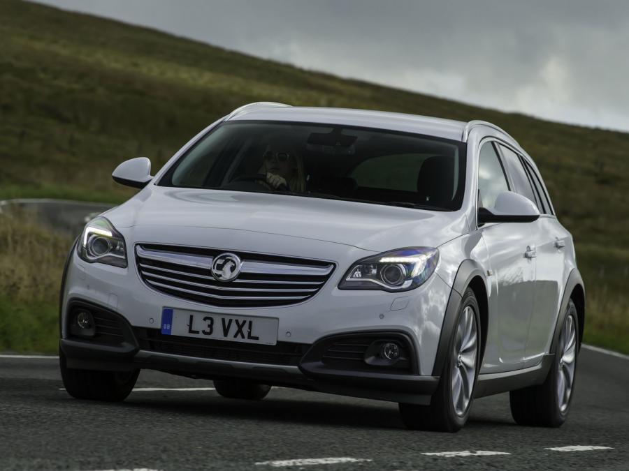  Vauxhall Insignia Country Tourer 2013 года  (фото 10 из 28)